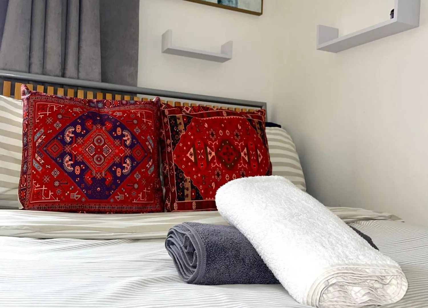 Crescent 1 Bed Apartment Goodmayes