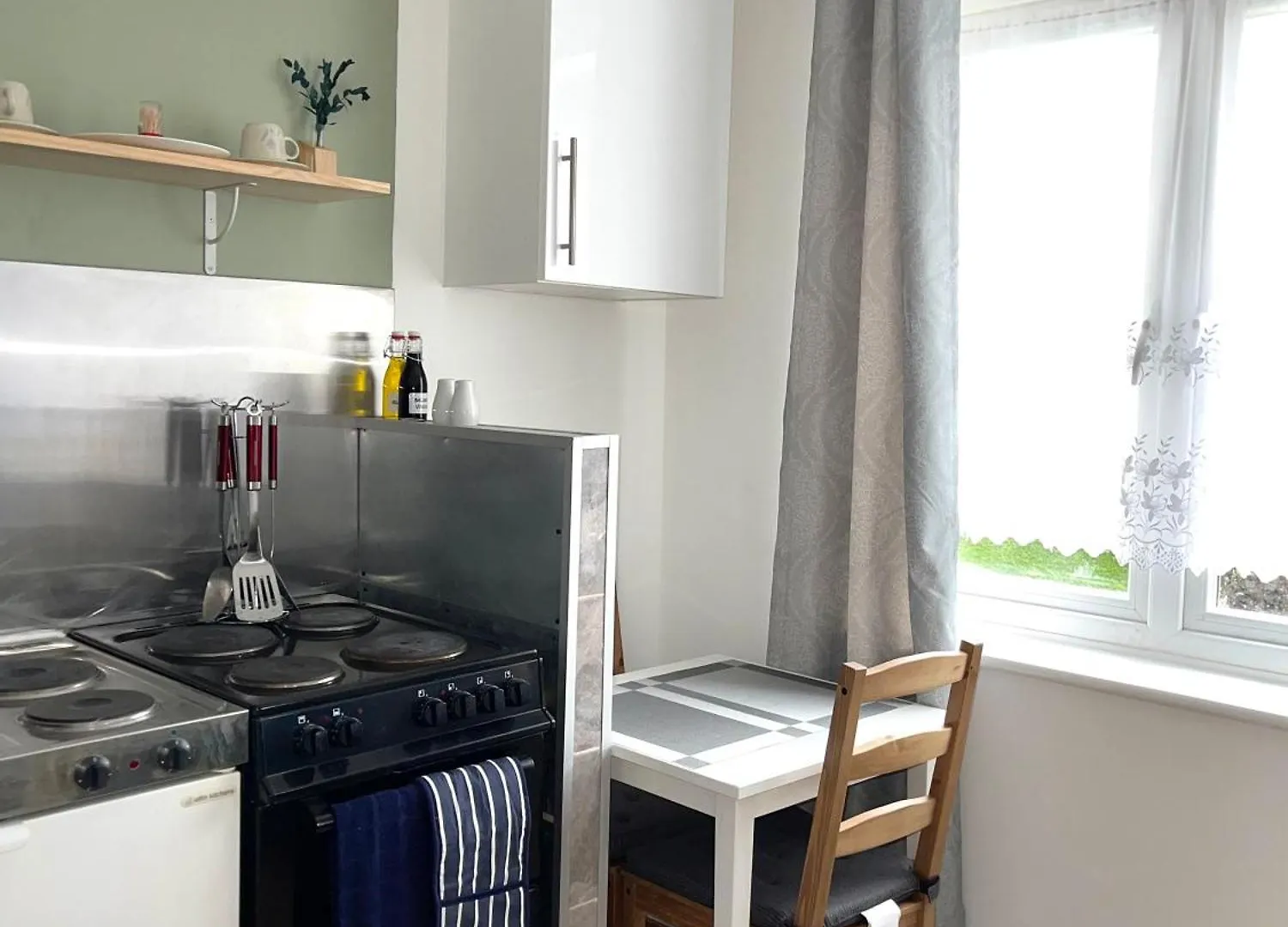 Crescent 1 Bed Apartment Goodmayes Storbritannien